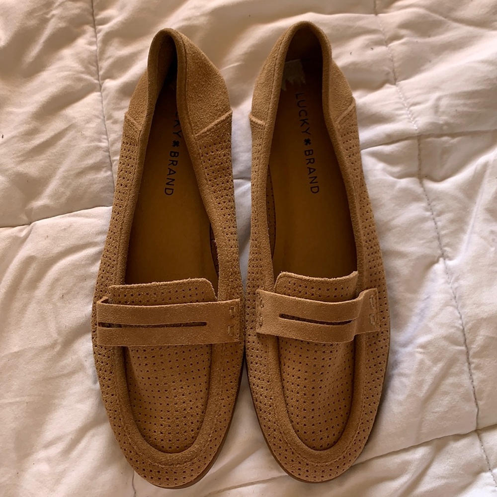 - cute flats